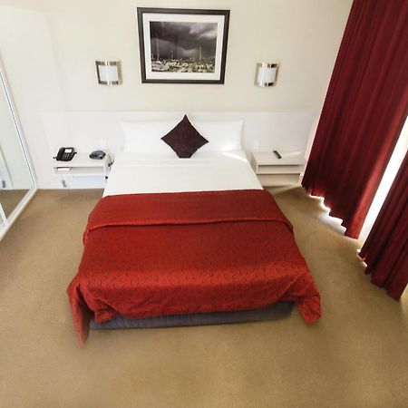 Isa Hotel Mount Isa Oda fotoğraf