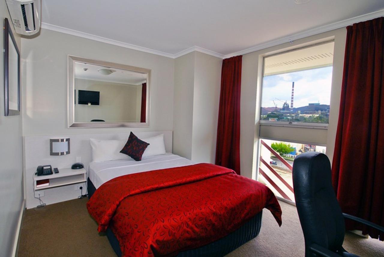 Isa Hotel Mount Isa Dış mekan fotoğraf