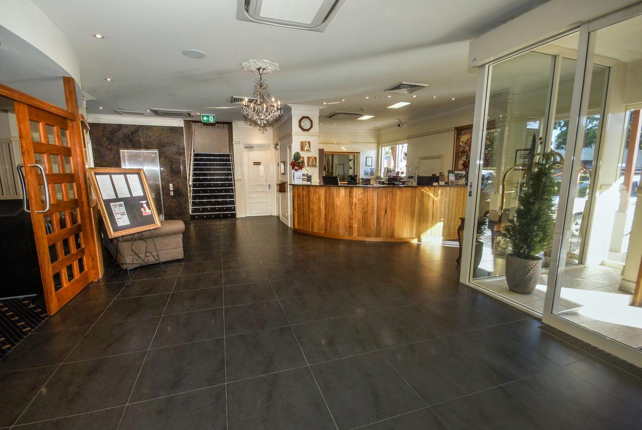 Isa Hotel Mount Isa Dış mekan fotoğraf